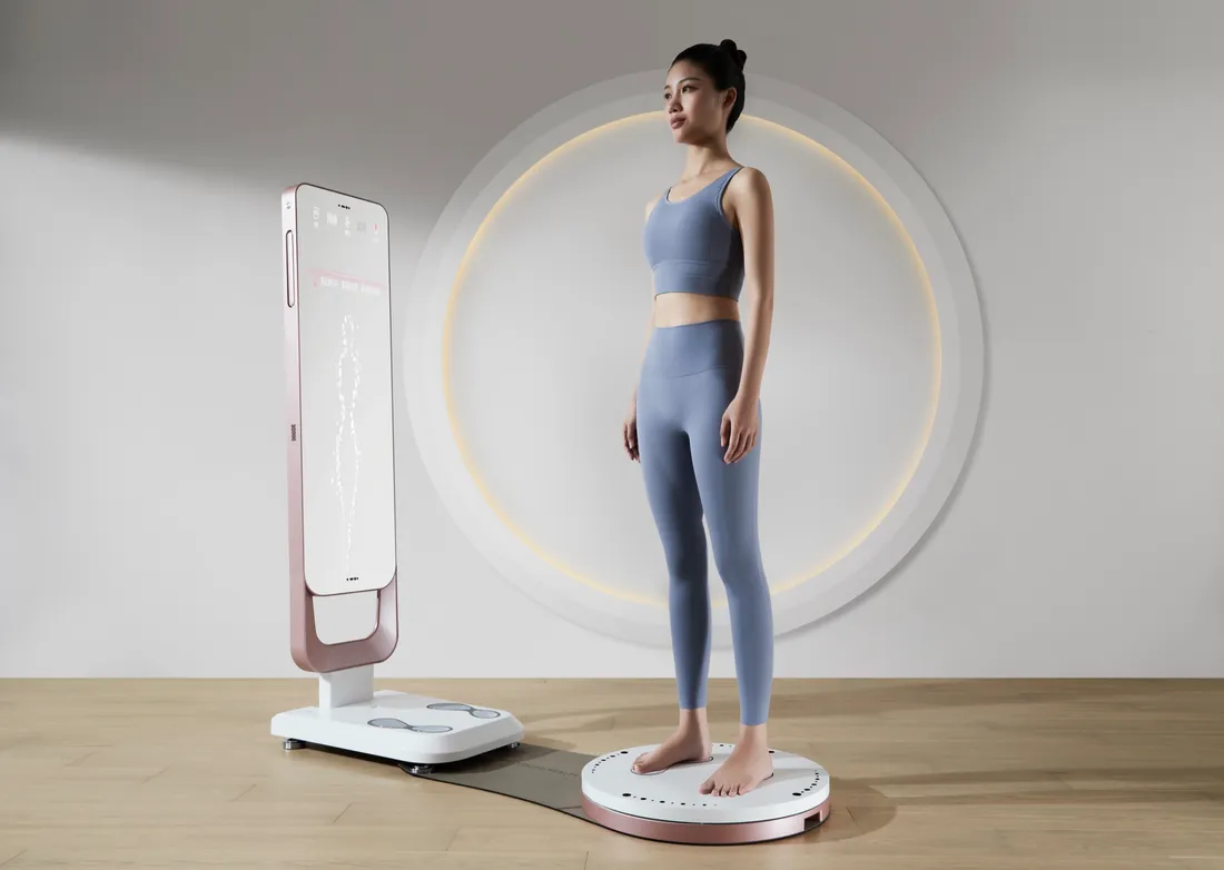 Quét tư thế trên mâm xoay 360° của máy U+300