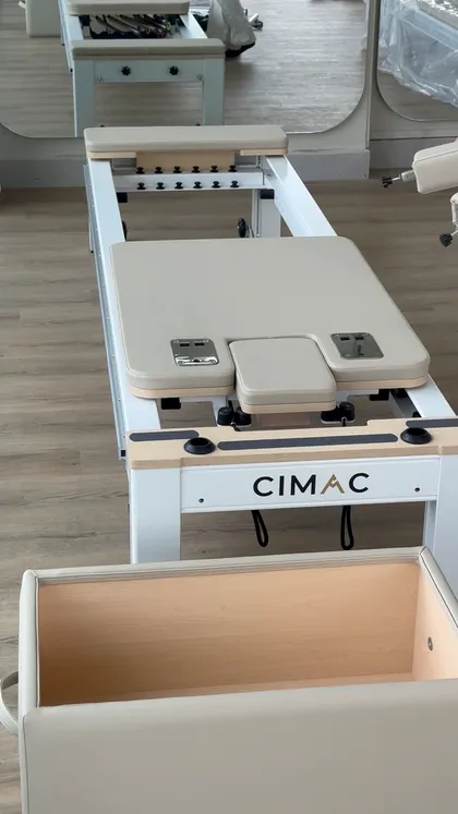 Đầu máy: gối vai, tựa đầu và bàn trượt — máy Pilates Cimac khung nhôm