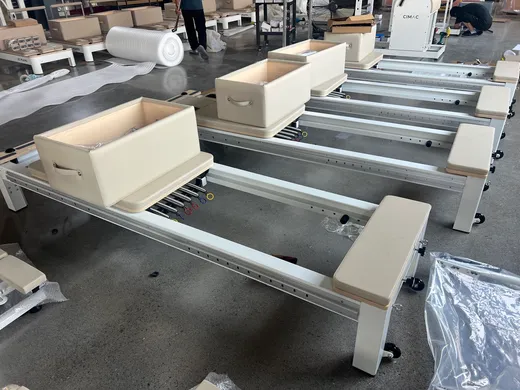 Máy Pilates Reformer