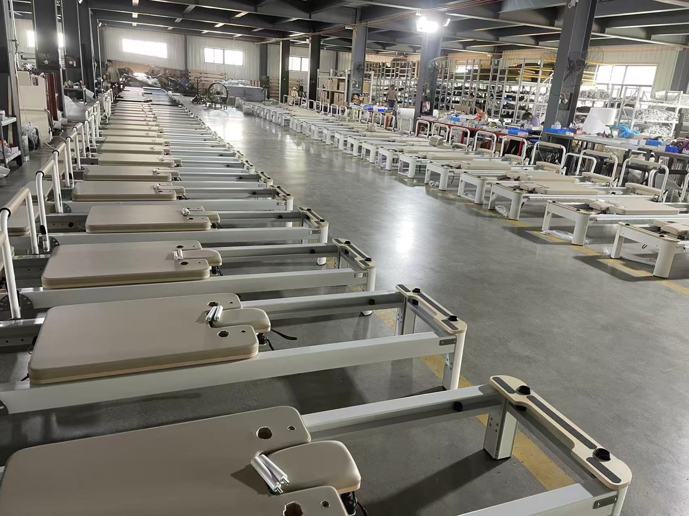 Xưởng sản xuất Reformer — mỗi lô hàng đều được kiểm tra trước khi đóng container.